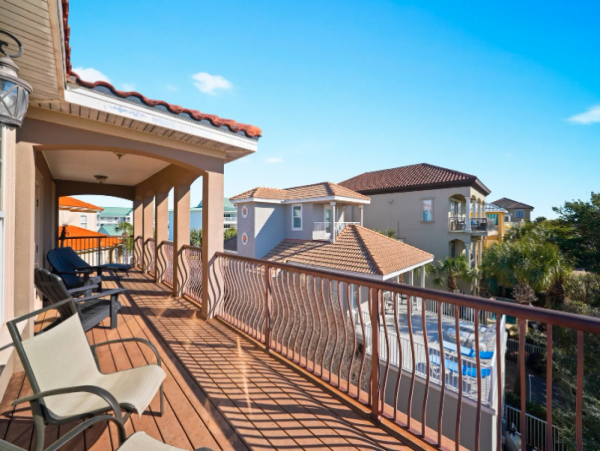 Luxurious Coastal Retreat in Miramar Beach - 7-Bedroom Home Near Beach